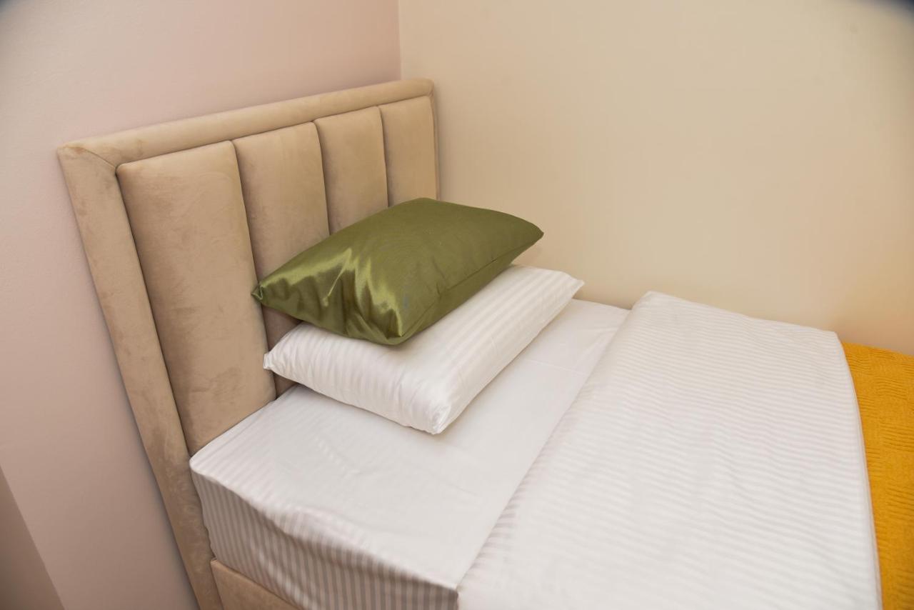 Merak Rooms & Caffe Bar Šabac Eksteriør bilde