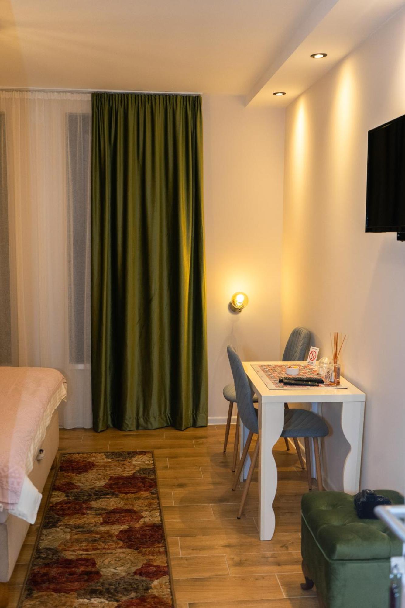 Merak Rooms & Caffe Bar Šabac Eksteriør bilde